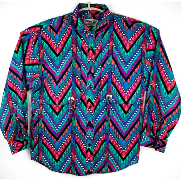 Vintage Wrangler Western Aztec Button Down Shirt Womens SIZE L 20" X 24.5" - Picture 1 of 7